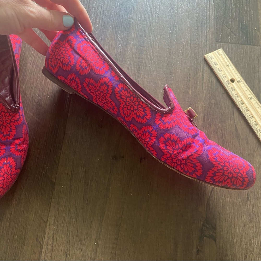 Tory Burch Chandra Smoking Loafer in Bright Fuchsia Floral Print Fabric - Picture 12 of 13